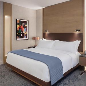 Executive King Room High Floor